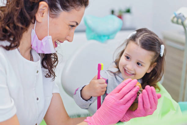 Best Veneers and Lumineers  in Tompkinsville, KY